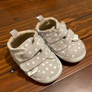 Casual Polka Dot & Pink Low Top